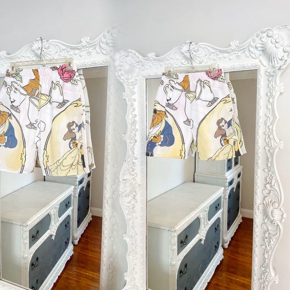 New York Couture * One of a Kind* VINTAGE Reworked TALE AS OLD Pocket Shorts - Picture 4 of 7